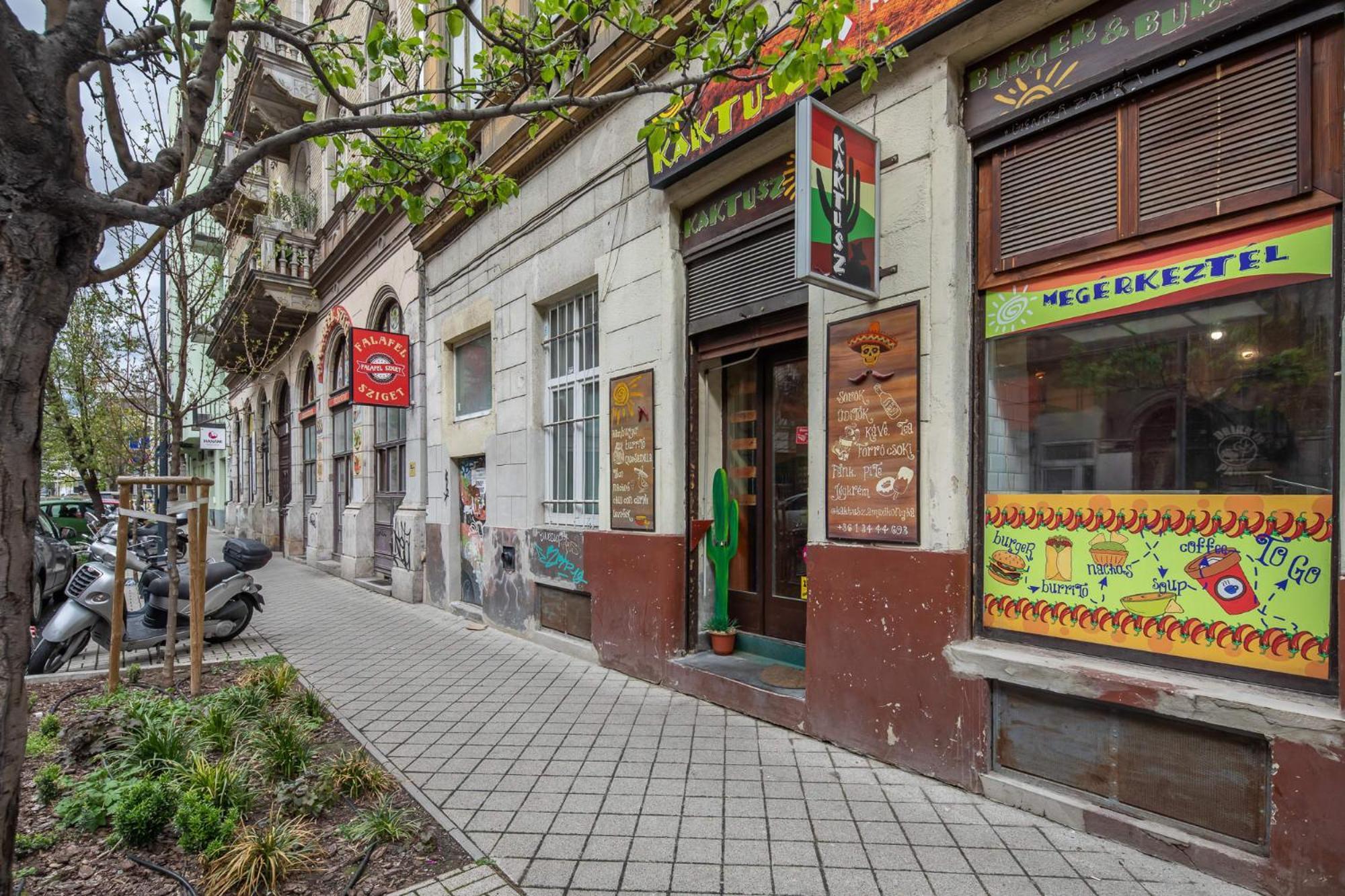 Central - New - Easy Sleep Budapeste Exterior foto